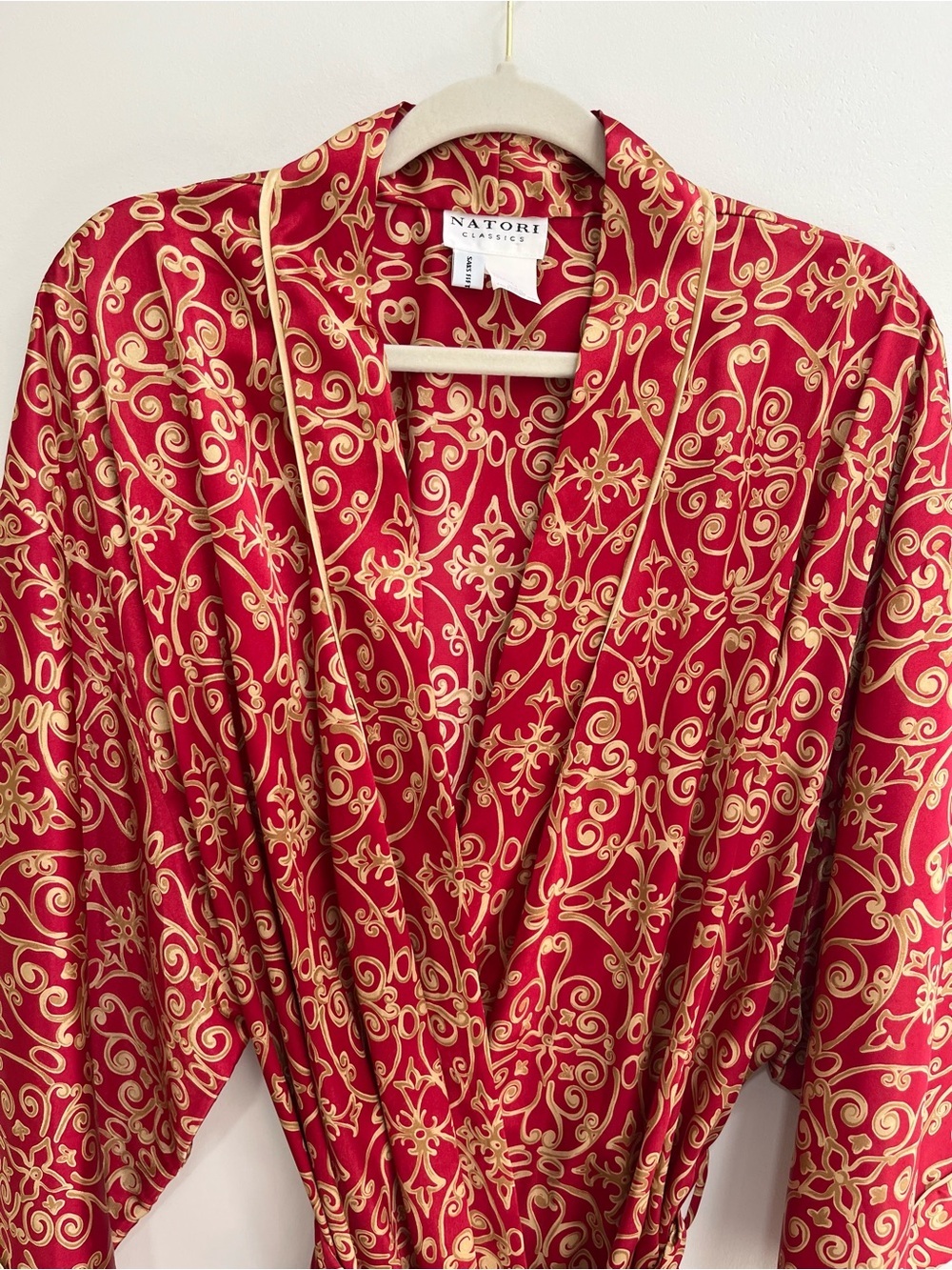 Natori Classics Vintage 90’s Y2K Red and Gold Satin Robe Saks Fifth Avenue 1X - Picture 5 of 12